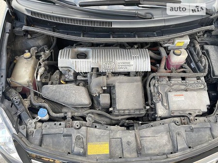 Toyota Auris 2012  випуску Київ з двигуном 1.8 л гібрид хэтчбек автомат за 10600 долл. 