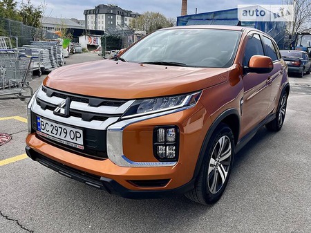 Mitsubishi ASX 2020  випуску Львів з двигуном 2 л бензин позашляховик автомат за 19500 долл. 