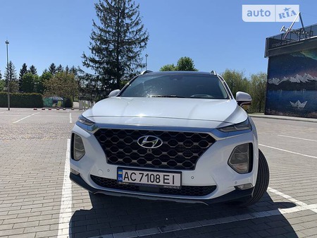 Hyundai Santa Fe 2018  випуску Луцьк з двигуном 2 л бензин позашляховик автомат за 35000 долл. 