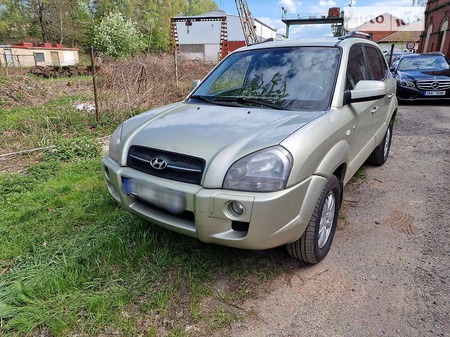 Hyundai Tucson 2007  випуску Ужгород з двигуном 2 л дизель універсал механіка за 6800 долл. 