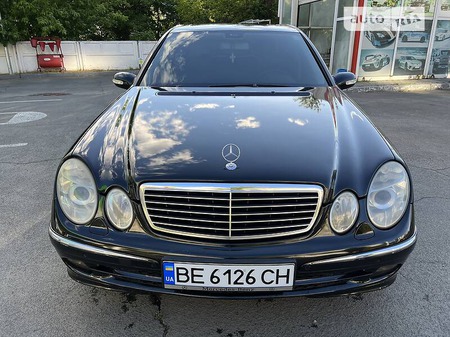 Mercedes-Benz E 350 2005  випуску Одеса з двигуном 3.5 л  седан автомат за 6500 долл. 