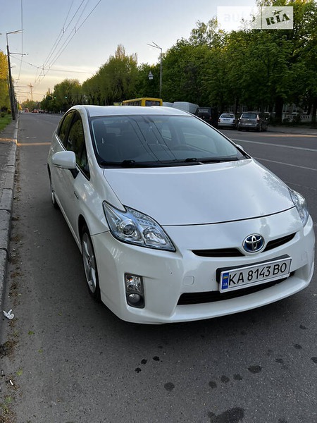 Toyota Prius 2010  випуску Київ з двигуном 0 л  хэтчбек автомат за 7600 долл. 