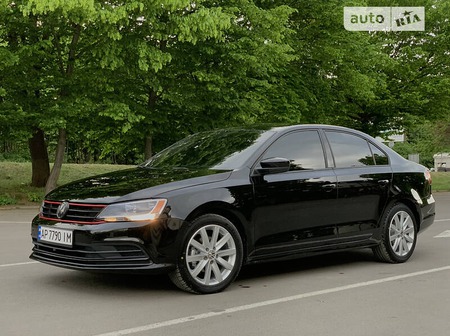 Volkswagen Jetta 2015  випуску Івано-Франківськ з двигуном 2 л бензин седан автомат за 10500 долл. 