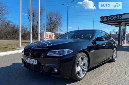 BMW 550 2016  випуску Дніпро з двигуном 0 л бензин седан автомат за 37000 долл. 