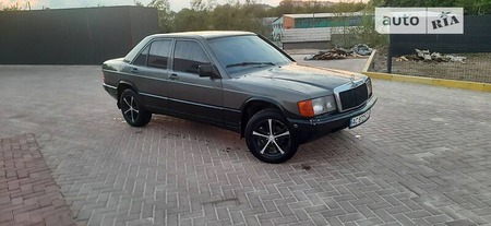 Mercedes-Benz 190 1984  випуску Рівне з двигуном 0 л  седан механіка за 1400 долл. 