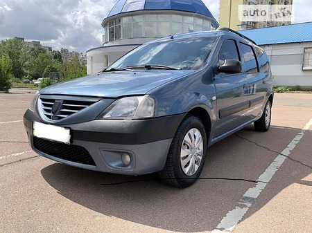 Dacia Logan MCV 2008  випуску Київ з двигуном 1.6 л  універсал механіка за 4999 долл. 