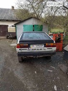 Volkswagen Passat 1986 Ровно 1.6 л  седан механика к.п.