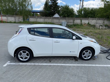 Nissan Leaf 2014  випуску Вінниця з двигуном 0 л електро хэтчбек автомат за 13500 долл. 