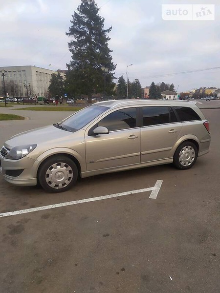 Opel Astra 2008  випуску Житомир з двигуном 1.6 л  універсал механіка за 6000 долл. 