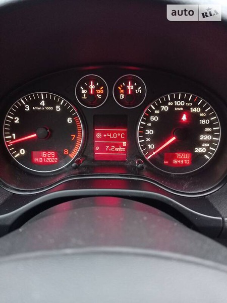 Audi A3 Sportback 2007  випуску Чернівці з двигуном 1.4 л бензин хэтчбек механіка за 8350 долл. 