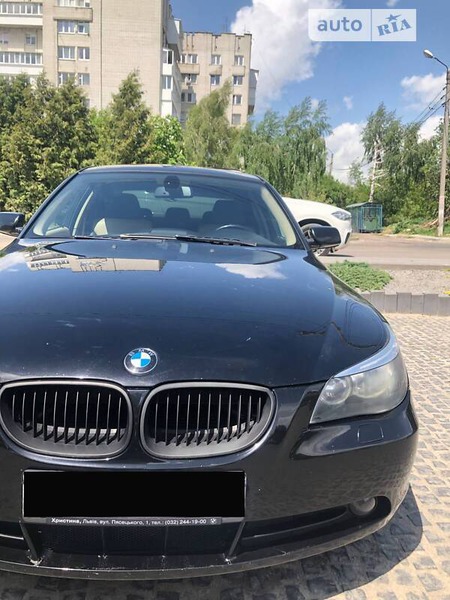 BMW 520 2004  випуску Львів з двигуном 2.2 л бензин седан механіка за 6600 долл. 