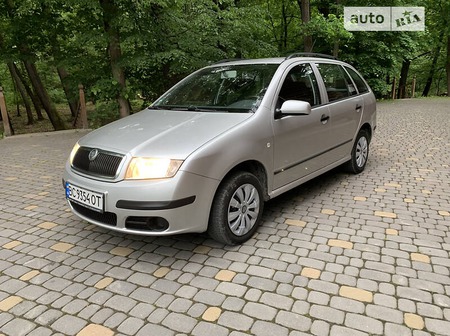 Skoda Fabia 2006  випуску Івано-Франківськ з двигуном 1.9 л дизель універсал механіка за 4300 долл. 