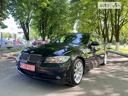 BMW 320 2006  випуску Луцьк з двигуном 2 л дизель універсал механіка за 6900 долл. 