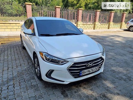 Hyundai Elantra 2017  випуску Одеса з двигуном 2 л бензин седан автомат за 9999 долл. 