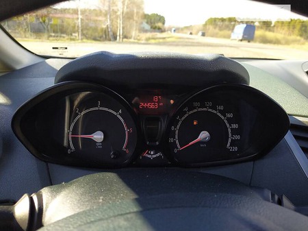 Ford Fiesta 2011  випуску Рівне з двигуном 1.6 л дизель хэтчбек механіка за 5900 долл. 