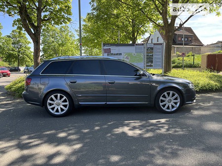 Audi A4 Limousine 2007  випуску Львів з двигуном 2.7 л дизель універсал автомат за 8900 долл. 