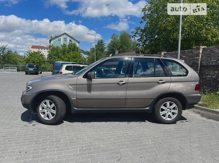 BMW X5 2004  випуску Львів з двигуном 3 л дизель позашляховик автомат за 8800 долл. 