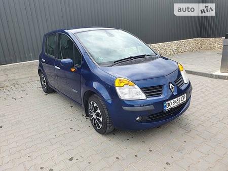 Renault Modus 2005  випуску Тернопіль з двигуном 1.1 л бензин хэтчбек механіка за 3900 долл. 