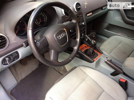 Audi A3 Sportback 2008  випуску Тернопіль з двигуном 1.9 л дизель седан механіка за 9000 долл. 