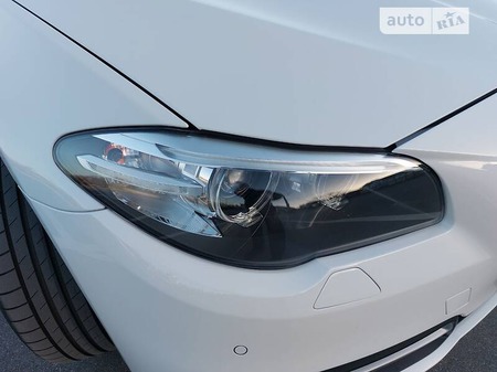 BMW 520 2016  випуску Київ з двигуном 2 л бензин седан автомат за 22500 долл. 