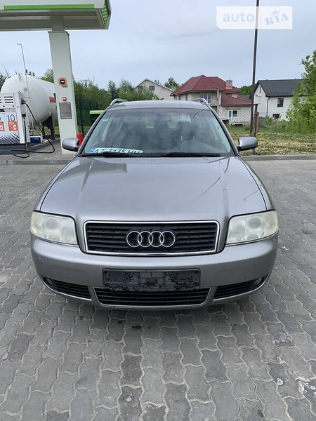 Audi A6 Limousine 2003  випуску Івано-Франківськ з двигуном 2.5 л дизель універсал механіка за 4400 долл. 