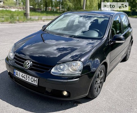 Volkswagen Golf 2004  випуску Київ з двигуном 1.9 л дизель хэтчбек механіка за 5500 долл. 