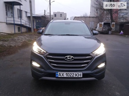 Hyundai Tucson 2017  випуску Дніпро з двигуном 1.6 л бензин позашляховик автомат за 19150 долл. 