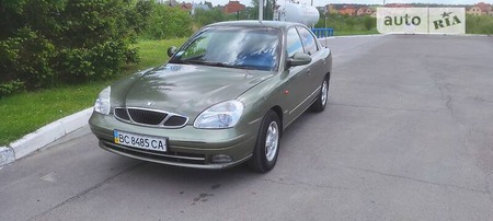 Daewoo Nubira 2003  випуску Львів з двигуном 2 л бензин седан механіка за 4300 долл. 