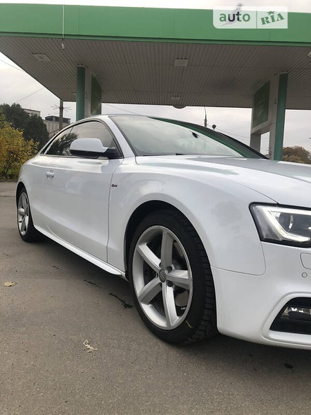 Audi A5 2013  випуску Кропивницький з двигуном 2 л бензин купе автомат за 17000 долл. 