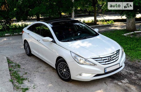Hyundai Sonata 2010  випуску Дніпро з двигуном 2.4 л  седан автомат за 9500 долл. 