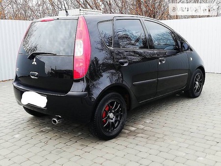 Mitsubishi Colt 2006  випуску Черкаси з двигуном 1.4 л бензин хэтчбек автомат за 3999 долл. 