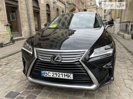 Lexus RX 350 2019  випуску Львів з двигуном 3.5 л бензин позашляховик автомат за 44800 долл. 