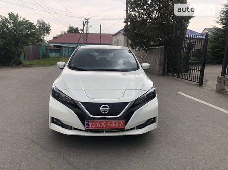 Nissan Leaf 2018  випуску Харків з двигуном 0 л електро хэтчбек автомат за 23700 долл. 