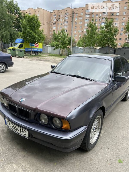 BMW 525 1988  випуску Харків з двигуном 0 л бензин седан механіка за 3000 долл. 