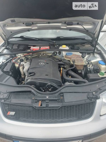 Volkswagen Passat 1998  випуску Рівне з двигуном 0 л дизель універсал механіка за 3700 долл. 
