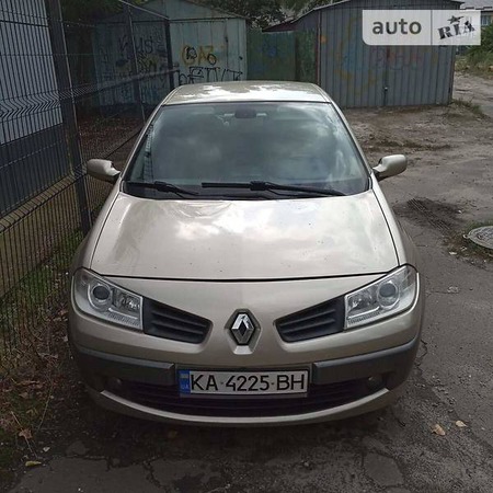 Renault Megane 2006  випуску Київ з двигуном 1.6 л бензин седан автомат за 4000 долл. 