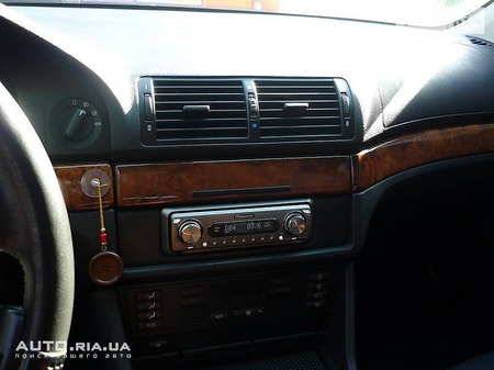 BMW 535 1998  випуску Полтава з двигуном 3.5 л  седан автомат за 4900 долл. 