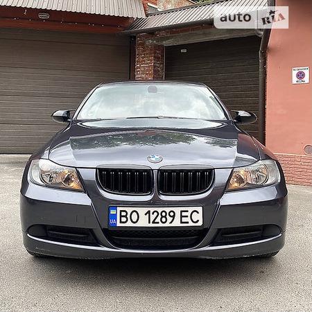 BMW 318 2006  випуску Тернопіль з двигуном 2 л бензин седан механіка за 7300 долл. 