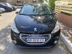 Peugeot 208 2012 Киев 1.4 л  хэтчбек автомат к.п.