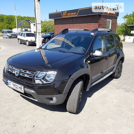 Dacia Duster 2016  випуску Івано-Франківськ з двигуном 1.2 л  позашляховик механіка за 13500 долл. 