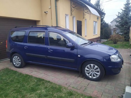 Dacia Logan 2009  випуску Київ з двигуном 1.6 л  універсал механіка за 6200 долл. 