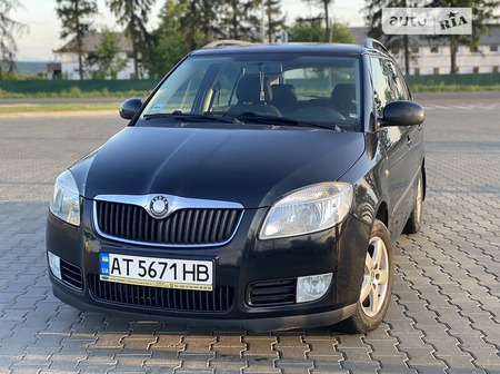 Skoda Fabia 2008  випуску Івано-Франківськ з двигуном 1.4 л дизель універсал механіка за 3999 долл. 