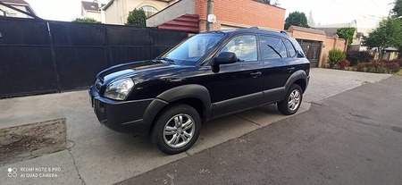 Hyundai Tucson 2008  випуску Одеса з двигуном 0 л бензин позашляховик автомат за 6800 долл. 