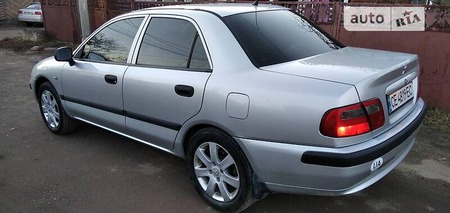 Mitsubishi Carisma 2003  випуску Чернівці з двигуном 0 л бензин седан механіка за 4200 долл. 