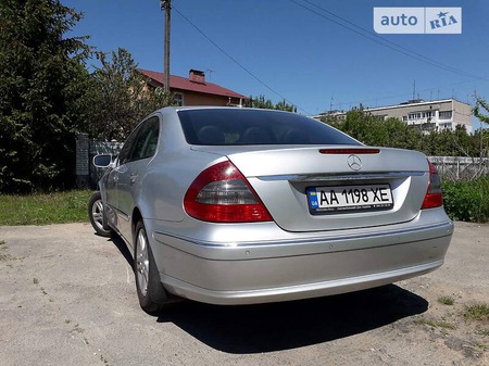 Mercedes-Benz E 220 2006  випуску Київ з двигуном 0 л  седан  за 9980 долл. 