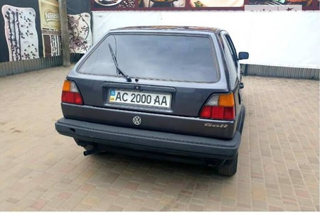 Volkswagen Golf 1991  випуску Луцьк з двигуном 1.8 л  хэтчбек механіка за 1650 долл. 