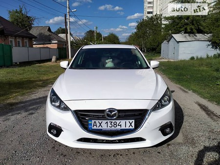 Mazda 3 2016  випуску Харків з двигуном 2 л  седан автомат за 10600 долл. 