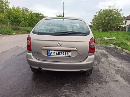 Citroen Xsara Picasso 2002  випуску Житомир з двигуном 1.8 л  мінівен механіка за 2900 долл. 