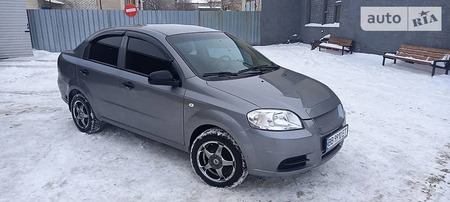 Chevrolet Aveo 2011  випуску Луганськ з двигуном 1.5 л  седан  за 4700 долл. 