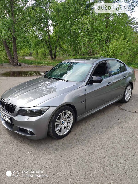 BMW 330 2010  випуску Київ з двигуном 3 л бензин седан автомат за 12500 долл. 